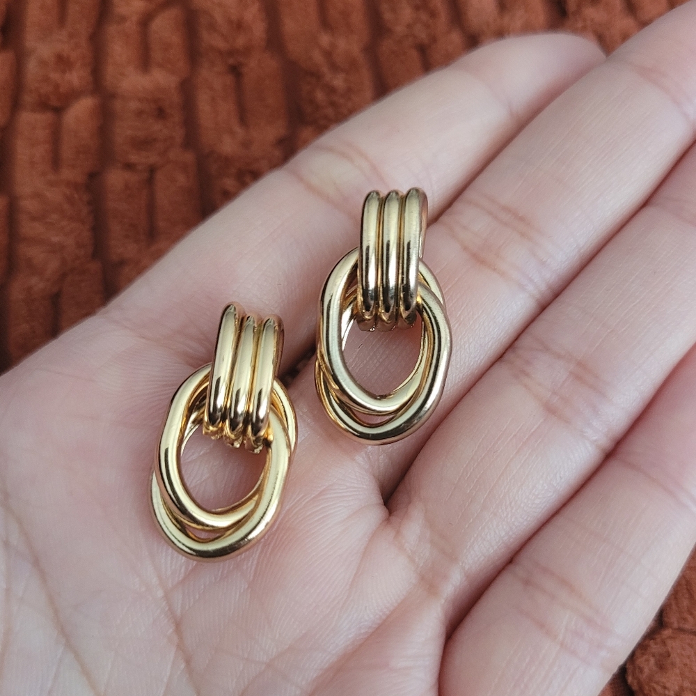 Earrings - Knot Gold Tone